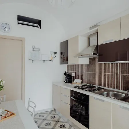 Apartment Palazzo Pezzolla By Monholiday Monopoli